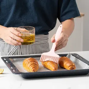 High-Temperature Silicone BBQ Oil Brush, Large Grill Basting Brush, Cooking Tool for Grilling & Baking, Durable Kitchen Utensil