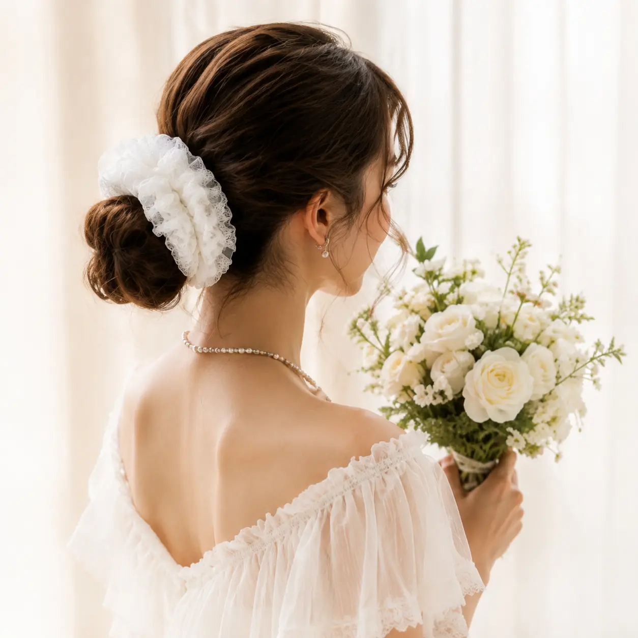 Women's Elegant White Lace Scrunchie Hair Tie with Lace Texture, Suitable for Special Events