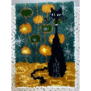 Latch Hook Kits Rug Crochet Yarn Kit Cushion Colour Pre-Printed Canvas Rug Needlework DIY Hook and Latch Kit (Black Cat)