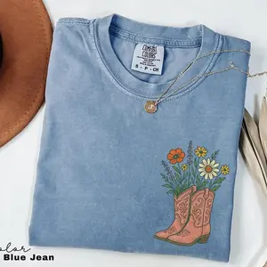 Cowgirl Boots Wildflowers T-shirt Retro Western Graphic Tee Country Girl T-shirt Rodeo Outfit Gift For Her Country Farm