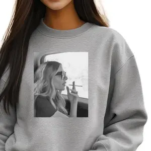 Dorit Kemsley Rhobh Unisex Crewneck Sweatshirt - Beverly Hills Iconic Ette - Bravocon Gifts For Her Sweater Cotton Fit