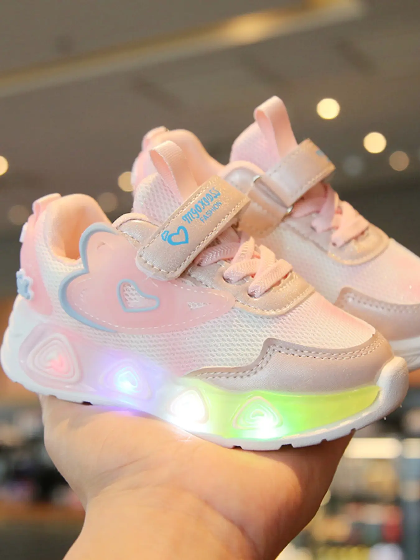 New Kids' Casual Sneakers with Heart Pattern, Glow-In-The-Dark Running Shoes for Boys & Girls, Spring & Fall Medium Size Footwear