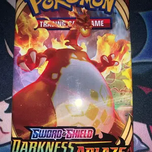 Pokémon Darkness Ablaze Pack