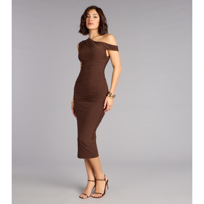 Twist the Plot Bodycon Midi Dress