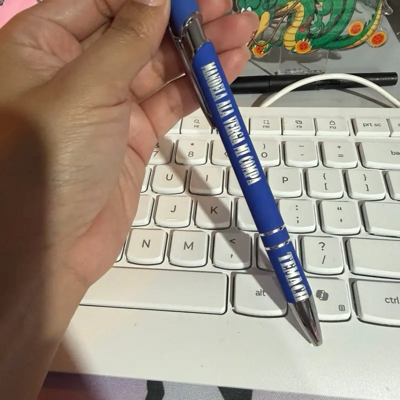 Pluma Frase Temach