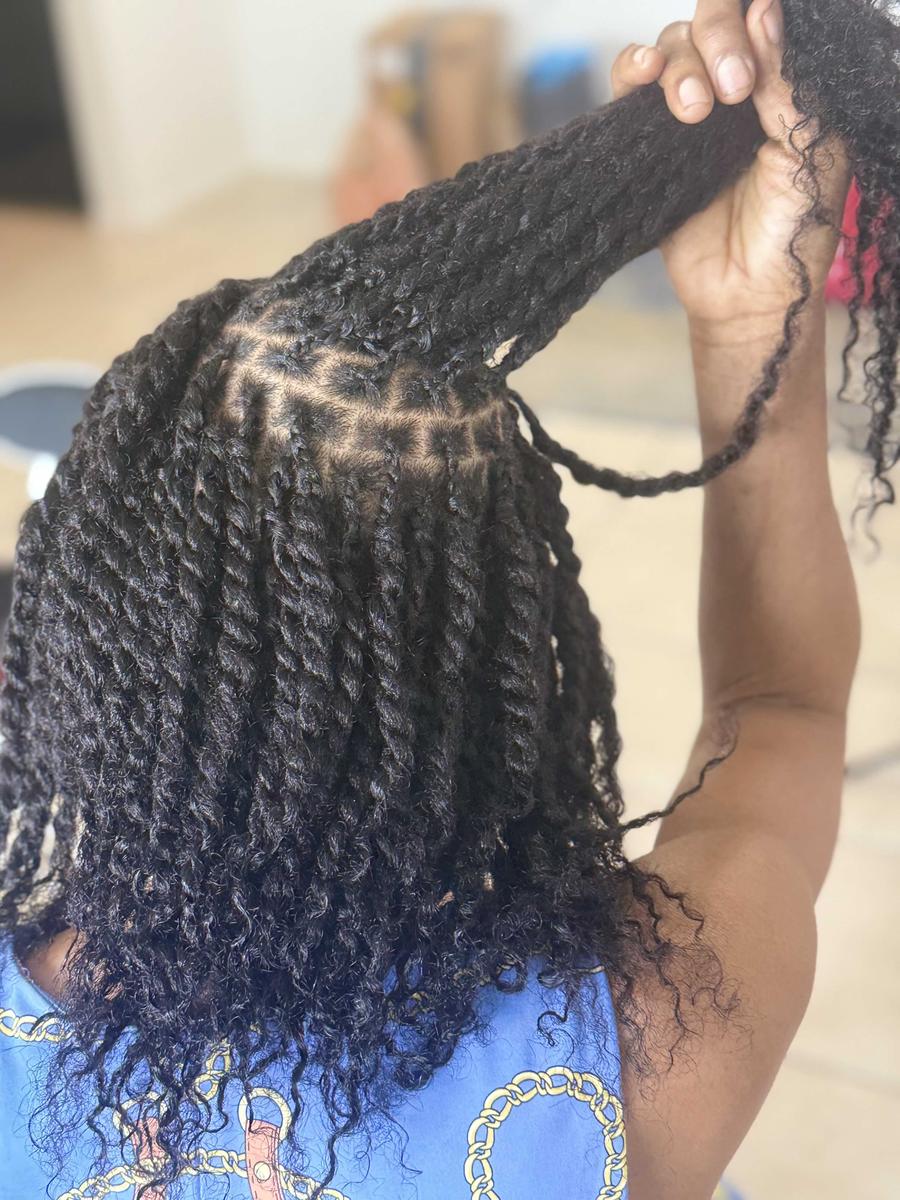 Item: Natural Black, 5 Packs (Influencer Show), 10''