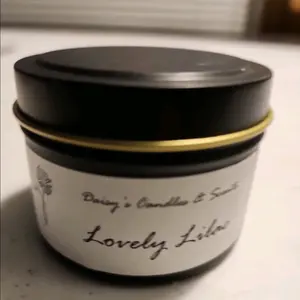 Lovely Lilac candle