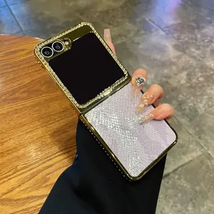 Electroplated Gold Edge Snake Pattern Flip Phone Case, Full Coverage Protection for Samsung Zflip3/4/5/6/7fe, Stylish and Durable