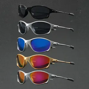 Vintage Sport Sunglasses UV400 Protection Wind Resistant Unisex Design for Men & Women Sporty Modern Outdoor Use Versatile Practical Fashionable Choice