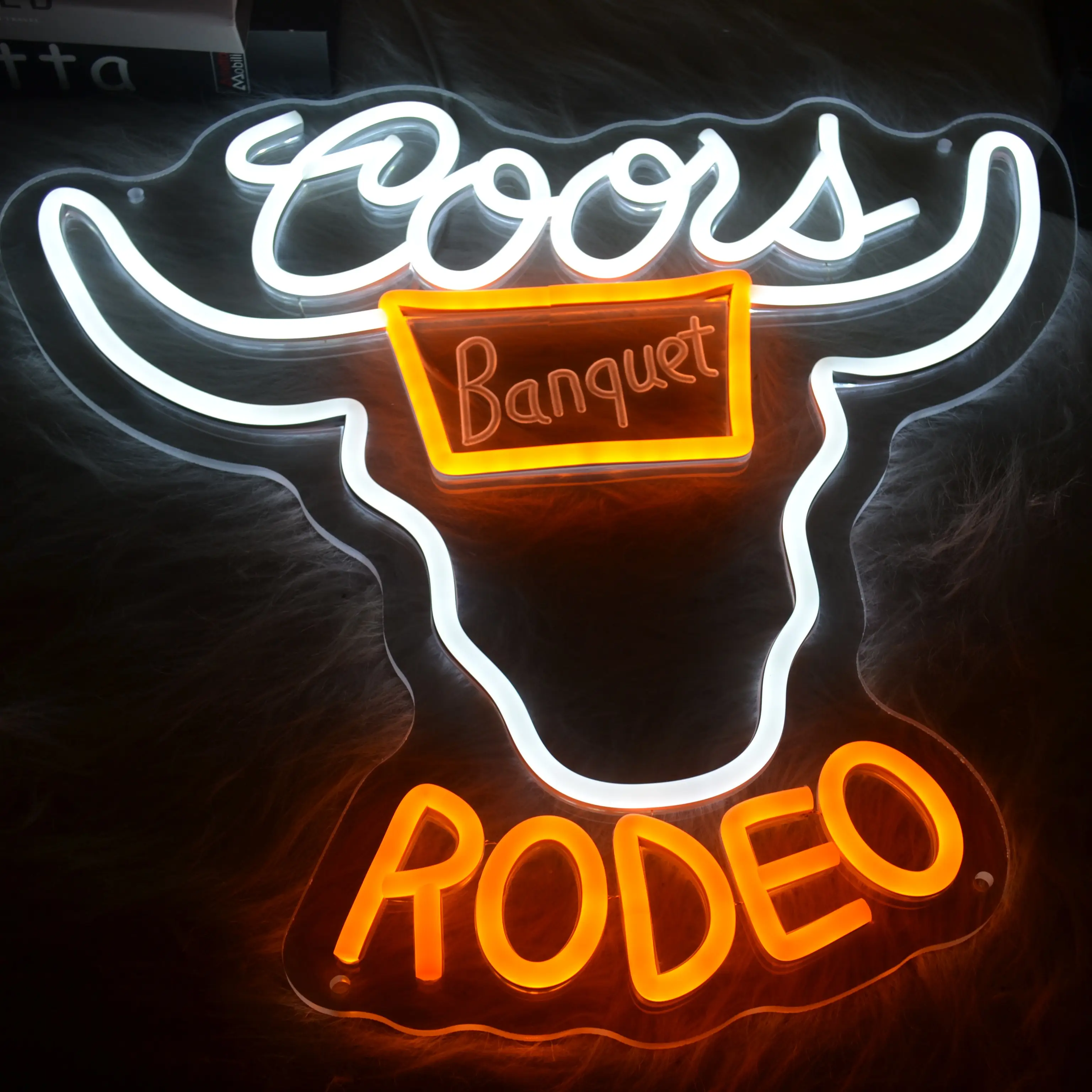 Bull head Neon signs are used for wall decoration, denim LED neon signs, neon beer signs are used for Man Cave, bars, game rooms, banquet decoration,
