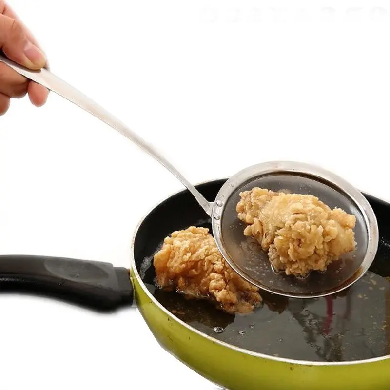 1 PC Stainless Steel Fat Skimmer Spoon, Fine Mesh Strainer Filter Spoon Food Strainer and Hot Pot Skimmer with Long Handle for Skimming Grease and Foam