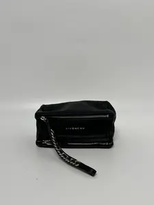 Pre-owned GIVENCHY leather Small Leather Goods Pandora Wristlet Pouch JD466GIV