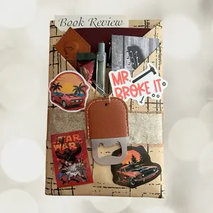 Men’s Blind Date With a Book - Bookish gift for readers - Themed bookmarks, keychain and goodies included with surprise book - Perfect gift for husbands and boyfriends