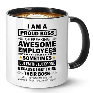 1pcs，Funny Boss Coffee Mug - I Am a Proud Boss of Freaking Awesome Employees, They Are a Bit Crazy & Scare Me Sometimes But I'm the Lucky One, 11oz Ceramic Cup for Manager Team Lead, Christmas Birthday Gift for Boss