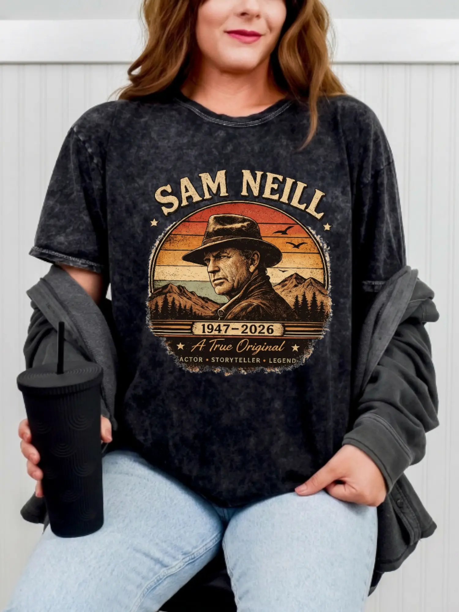 Sam Neill 1947 2026 Shirt, In Loving Memory Memorial Tee, Classic Movie Actor Graphic T-Shirt, Tribute Gift For Fans Tshirt Streetwear