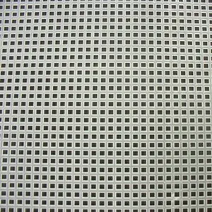 7 Mesh Plastic Canvas (Pkg of 150)