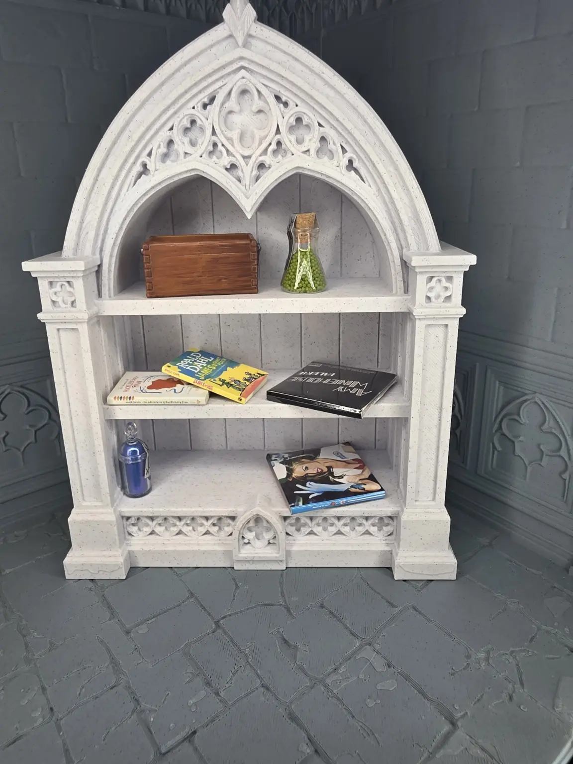 Miniature Gothic Bookcase with Intricate Details - Perfect for Displaying Books and Decorative Items