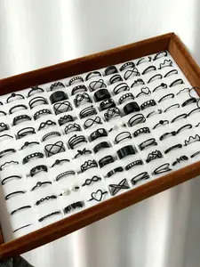 Women's Punk Style Hollow Out Design Ring Set, Fashion Stackable Rings, Statement Multi Ring, 22-Piece Elegant Jewelry Collection for Daily Wear & Parties, Random Shipping No Box Included