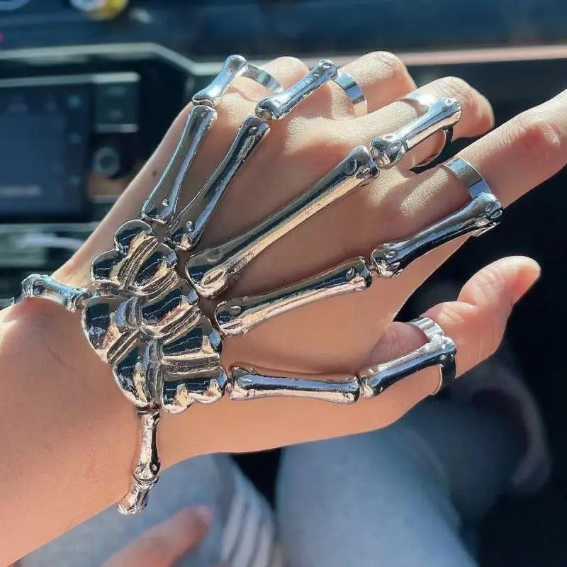 Halloween dark hand skeleton bracelet Interlocking titanium steel personality punk exaggerated ghost hand skeleton hand bone bra