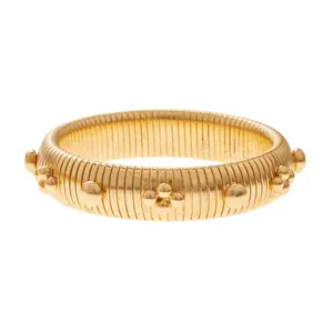 Esna Bangle