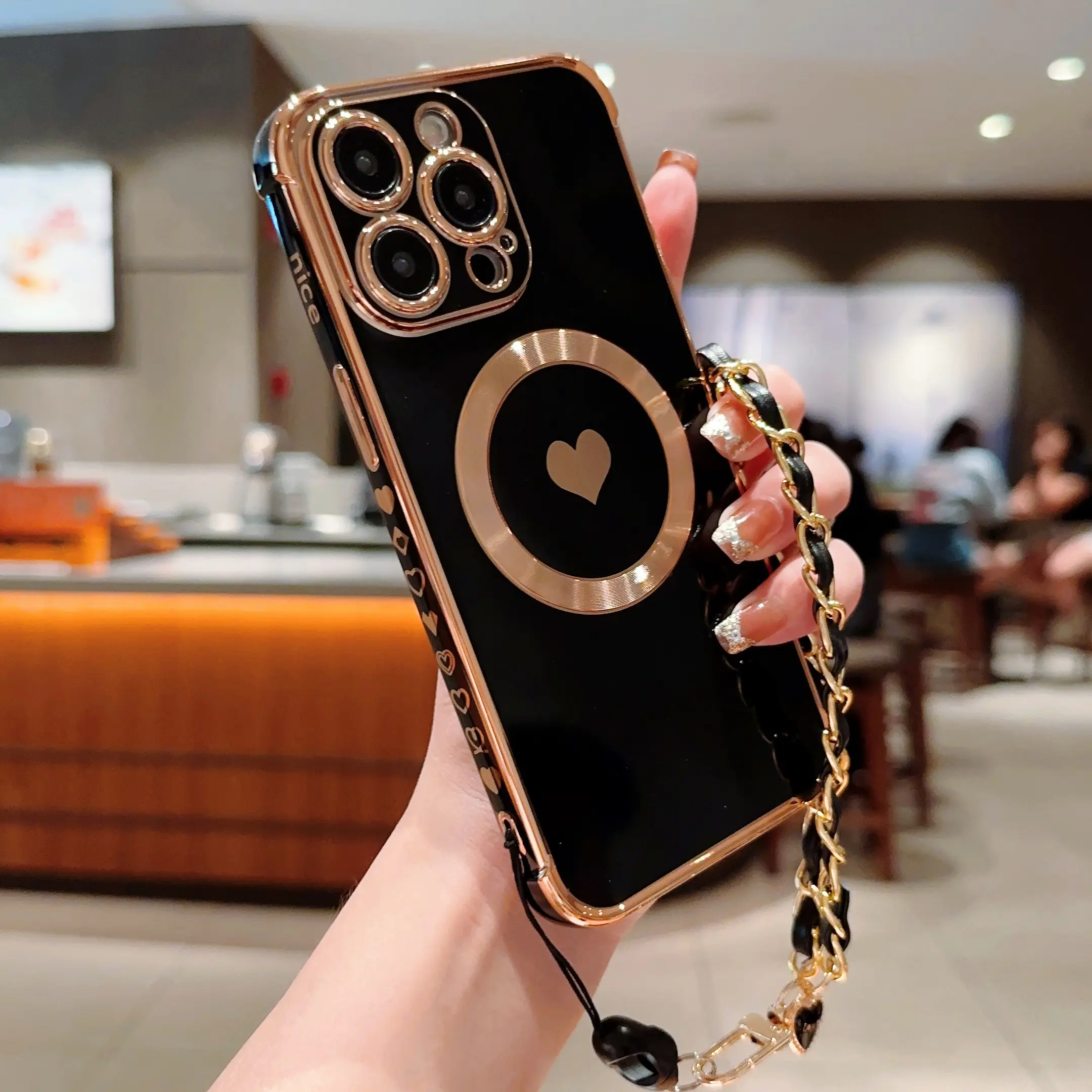 Magnetic Side Phone Case with Chain, Heart Pattern Phone Protective Cover, Phone Accessories Compatible with iPhone 11 12 13 14 15 Pro Max, Protective Cellphone Casing, TPU Shell, Protector, Shockproof, Decorative Smartphone Protector