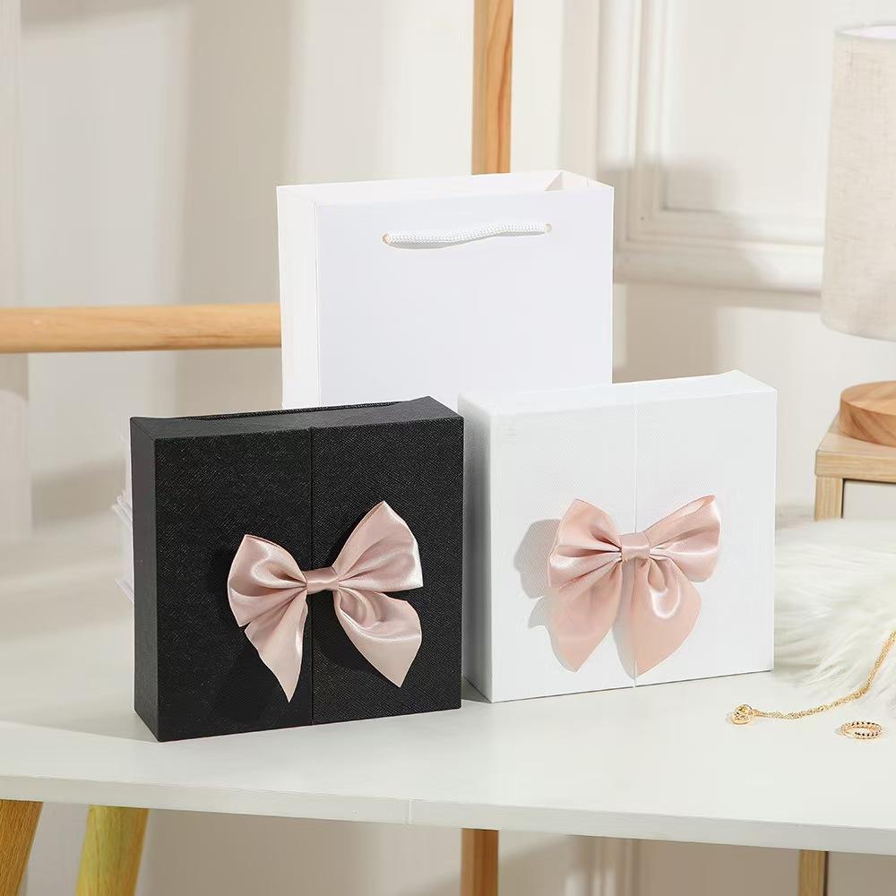 Romantic Rose Jewelry Gift Box | Perfect Gift for Couple