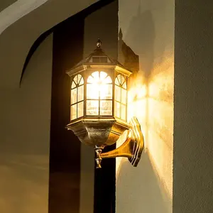1pcs Retro Hollow Solar Ouse LED Exterior Wall Light, Portable Aluminum Outdoor Lighting, Embedded Installation - Suitable for Villa, Garden, Commercial Door Decoration, Black Classic Gift Light