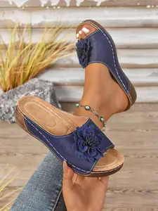 Women's Minimalist Solid Color Slip on Slides, Casual Comfortable Flat Sandals for Summer, Lightweight Breathable Shoes for Daily Wear, Girl