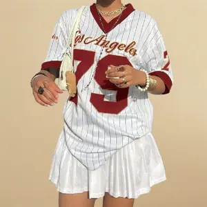 Women’s graphic print V-neck short-sleeve casual T-shirt for everyday wear, suitable for all seasons; women’s clothing