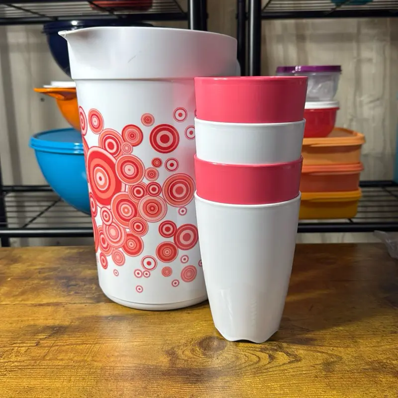 Tupperware 3.8L Ilumina Pitcher and Cups Set