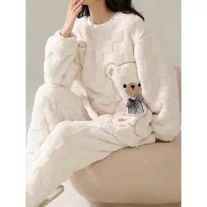 Cute Striped Wool Pajamas - Bear Pattern Comfortable Wool Flannel Thickened Warm Pajamas Set - Women's Polyester Pajamas Top and Pants, Suitable for New Year - Long Sleeve Round Neck Youth Homewear Two-Piece Set