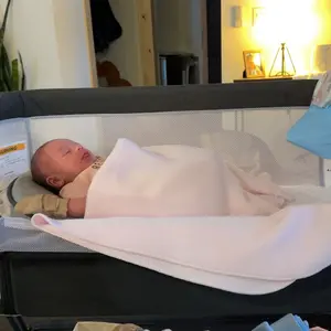 Baby Feeding Pillow, Anti Overflow Feeding Pillow for Reducing Spit-Up, Safety Nursing Pillow, Baby Lounger Reflux Wedge Breastfeeding, Removable top and Bottom