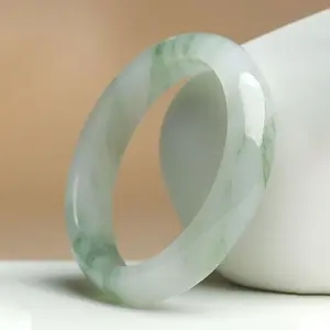 Natural jade bracelets. New style authentic jade bracelets for women, Tian Shan Cui Xue Cui floating flower jade bracelets, genuine jade bracelets. The true meaning of love.