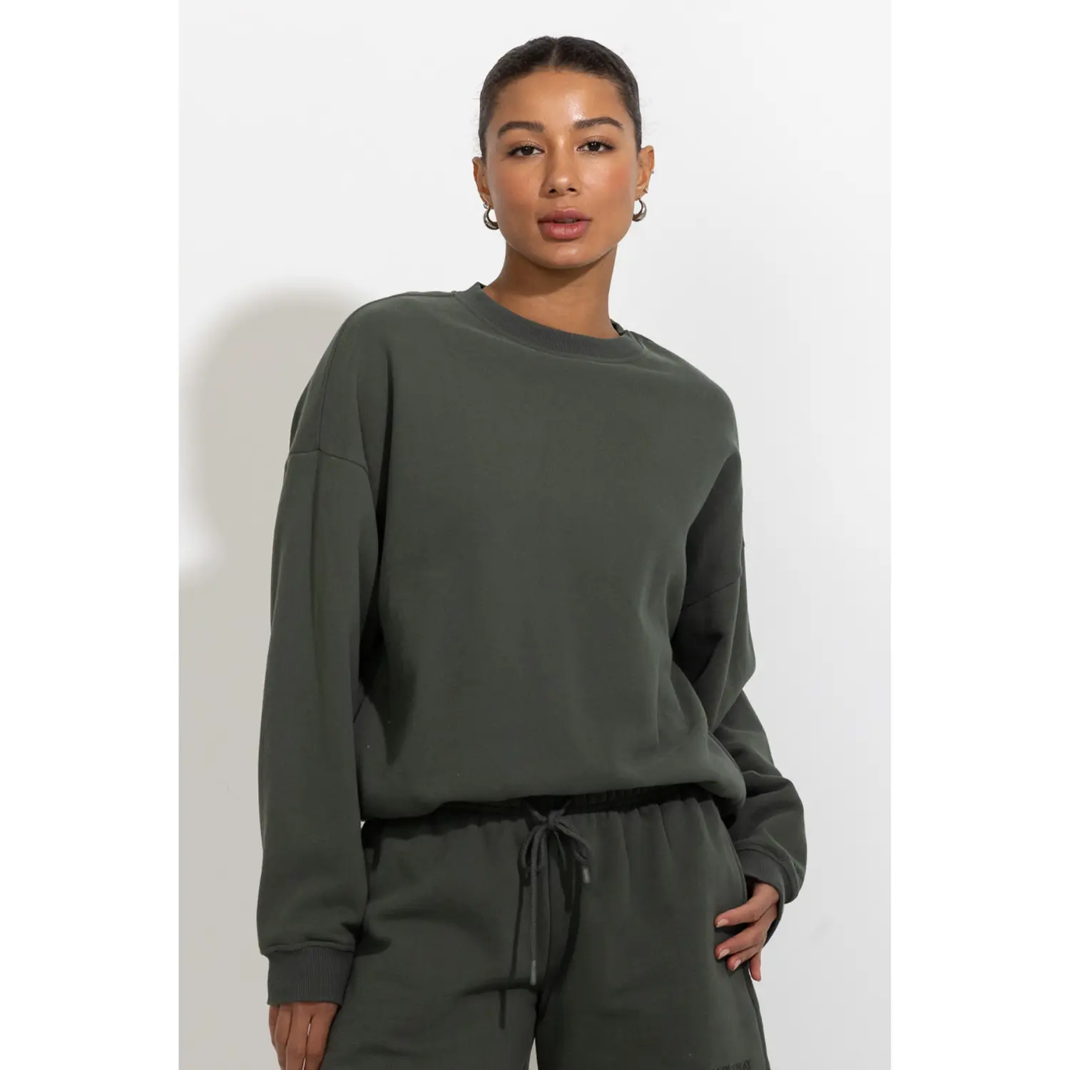 The Soft Peach Fleece Oversized Crewneck Sweatshirt With Side Pockets - Green