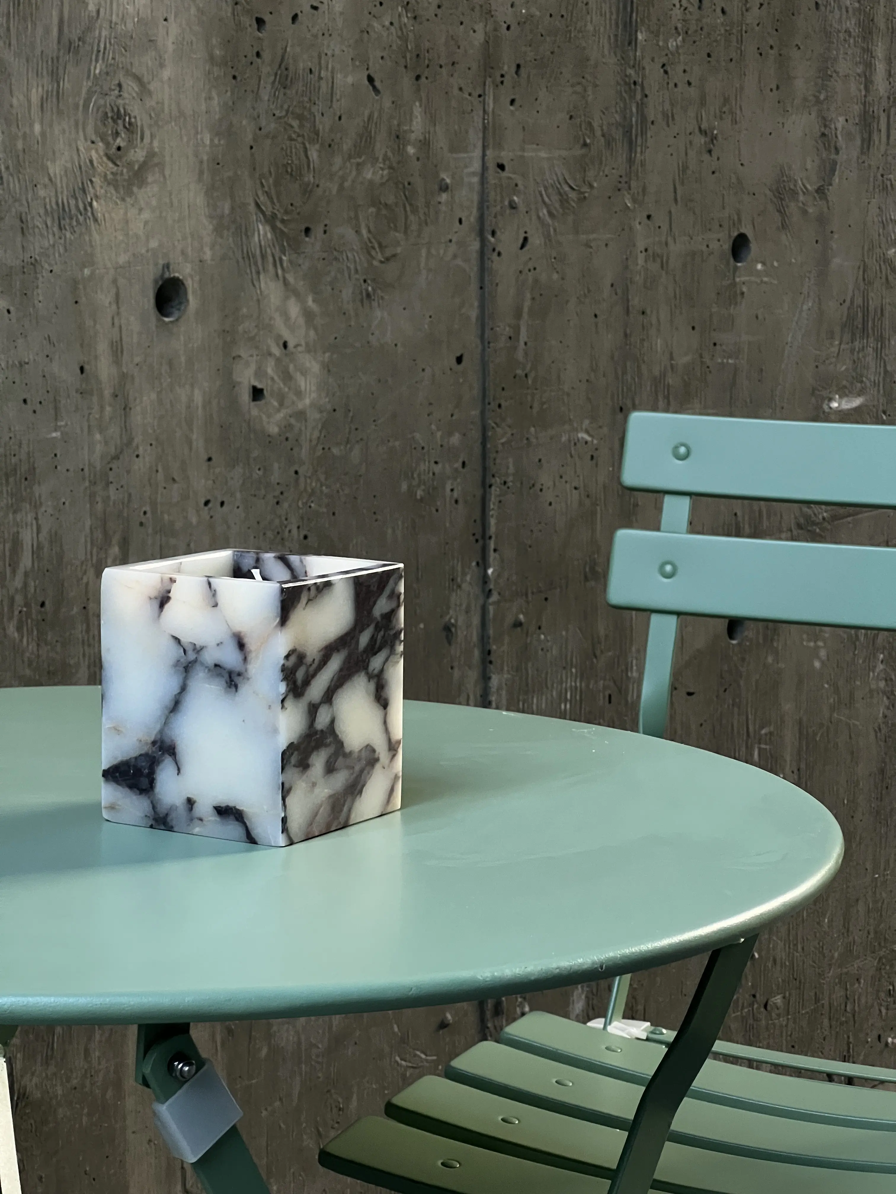 Calacatta Viola | Bulgari marble candlesticks for 2