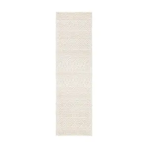 Natura 102 Collection 2'3" x 8' Rug by Safavieh
