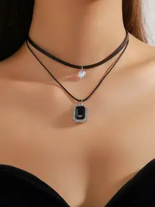 Halloween Gothic Layered Choker Necklace Black Velvet Chain with Black Gem Pendant
