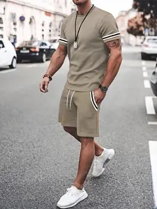 Two-Piece Set Men's Contrast Binding Tee & Drawstring Waist Shorts Set, Quality and Comfort Casual Short Sleeve Round Neck T-shirt & Pocket Track Shorts, Summer Outfits Clothes Set for Men