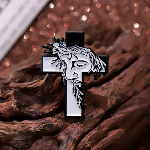Cross Shaped Cartoon Face Design Brooch, Alloy Brooch Pin, Creative Clothes Brooch, Fashion Accessories for Men & Women As Gift, Jewelry, Lapel Pin, Religious Cross Pins