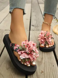 Women's Large Size Handmade Flower Thick Sole Non-Slip Sandals, Comfortable Beach & Pool Shoes, Fashion Summer Footwear