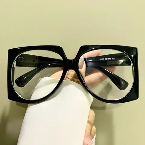 Trendy Oversized Glasses with Metal Hinges, Unisex Fashionable Frog Glasses, Black Frames Eyewear, Fashion Frame Eyeglasses, Casual Stylish Glasses, Casual Style Eyewear, Trending Glasses, Perfect for Men & Women