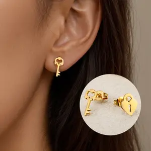 1 Pair of Creative Asymmetrical Key Lock Shaped Earrings, Fashionable Ladies' Party Gold Stainless Steel Earrings, Accessory Gift