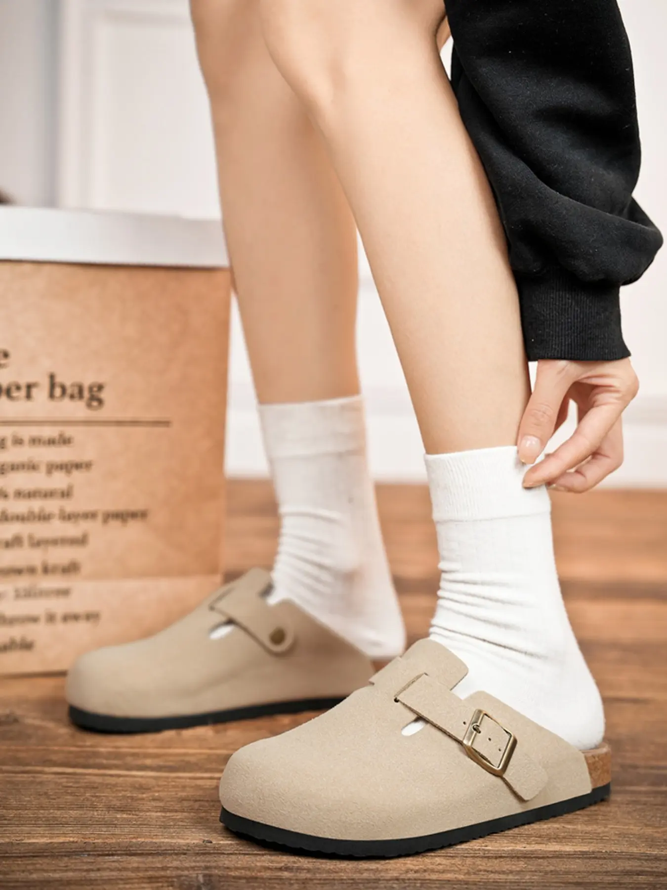 Unisex Slip-On Soft Soled Mules, Round Toe Comfort Design, Soft and Comfortable, Arch Support, Flexible Outsole, Casual Fashion Shoes, Walking Shoes