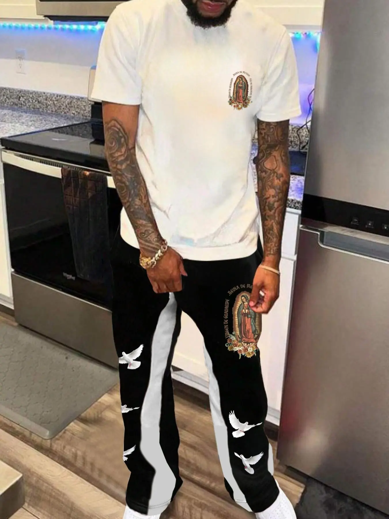 Two-Piece Set Men's Virgin Mary Graphic Tee & Colorblock Drawstring Waist Flare Leg Sweatpants Set, Regular Fit Round Neck Short Sleeve T-Shirt & Elastic Waist Pocket Jogger Pants, Casual Fashion Cozy Breathable Men Two-Piece Outfits for Summer