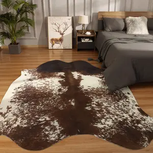YJGWL Faux Cowhide Personalized Rugs, Living Room, Bedroom, Kitchen, Fashion Rugs , More Than 5.2 x 4.6 Feet, Multi-Size Vintage Animal Rugs, Large Cowhide Rugs, Industrial Style Non-Slip Area Rugs,
