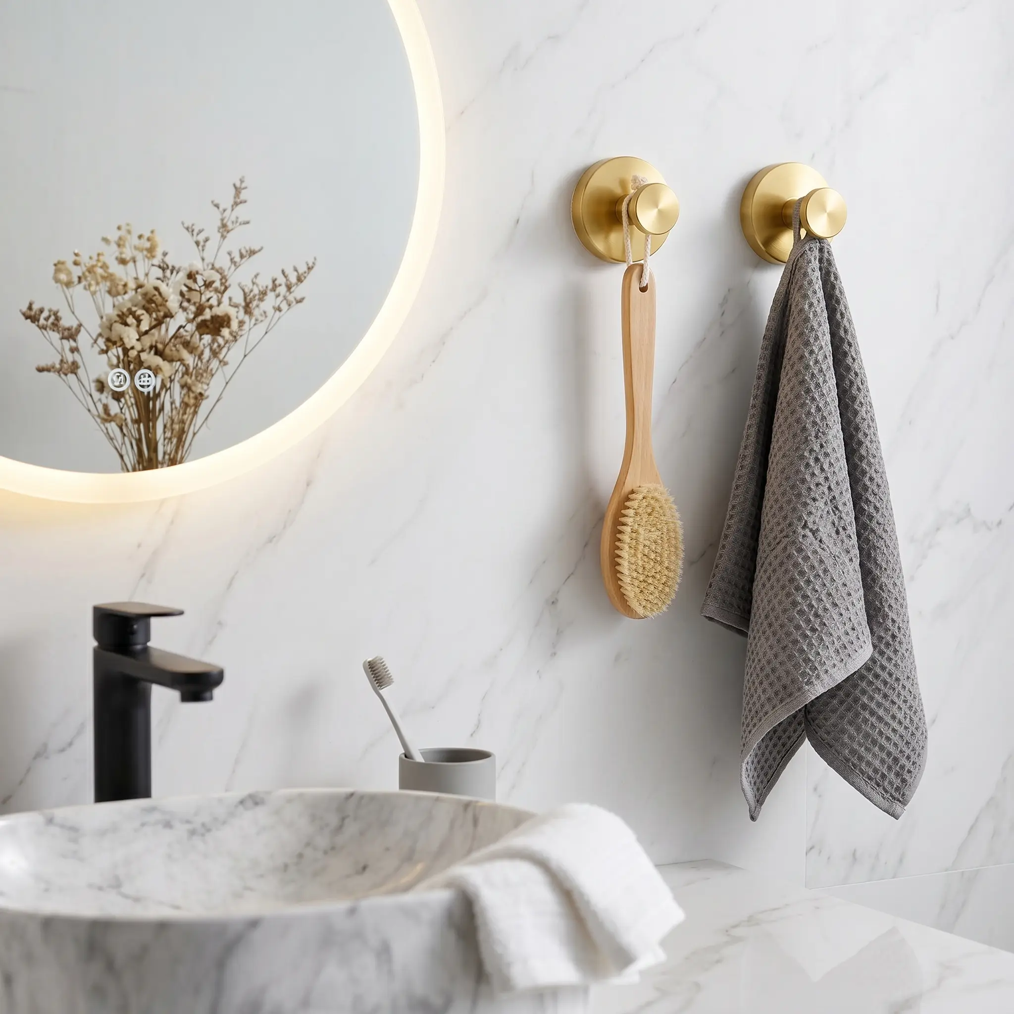 Suction Cup Hooks 2PCS Modern No Drilling Waterproof Bathroom Shower Wall Hook for Towel Robe Kitchen