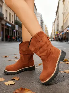 Fashionable women's autumn and winter short boots; Thick-soled, high-water-platform, waterproof upper, casual outdoor boots; Light, comfortable, soft sole, anti-slip, wear-resistant, and high-throughput commuting boots for women Western Boot