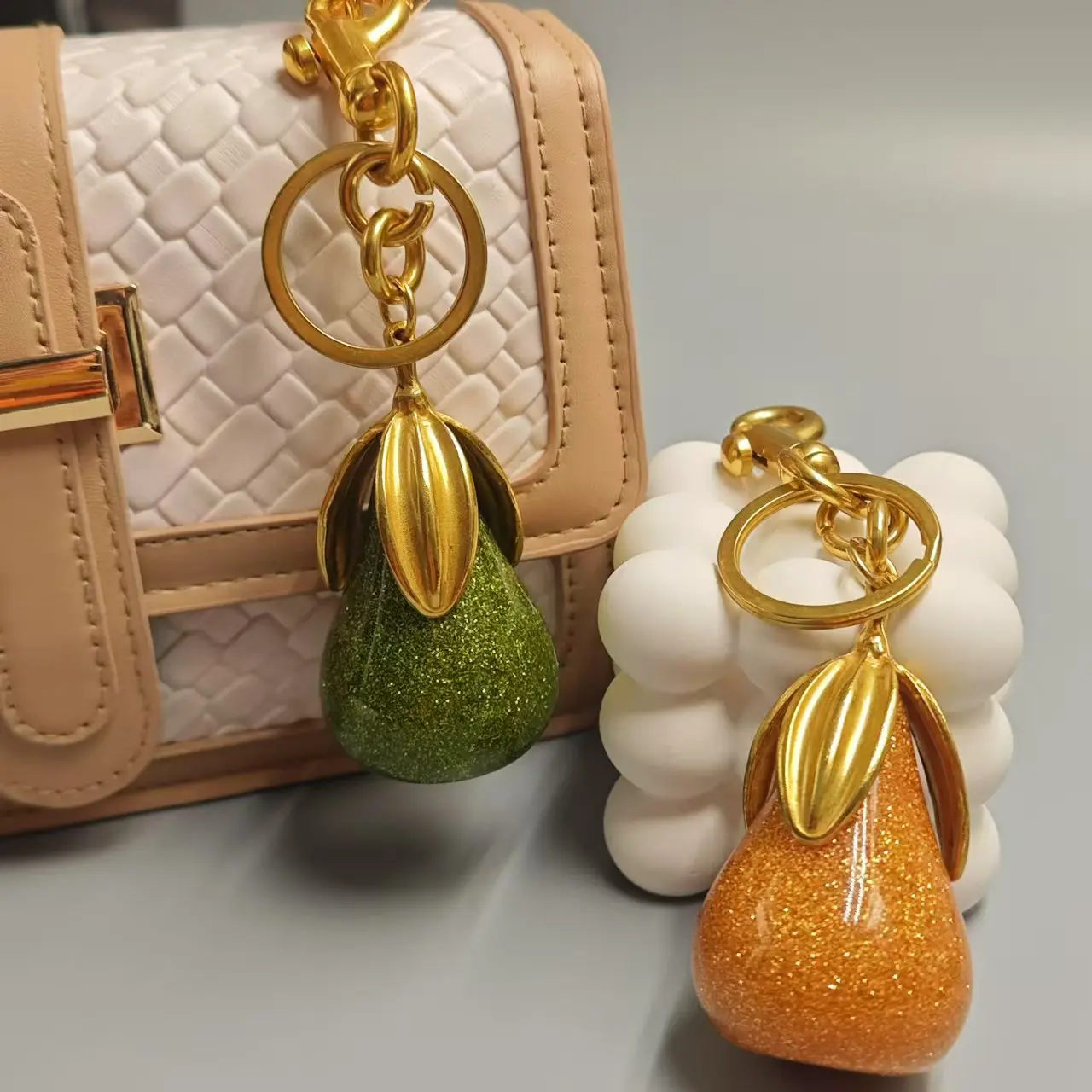 {Keychain} "Never Separate" Bag Pendant - Exquisite Fruit Pear Keychain Pendant - Creative Gift for Couples Love Charms