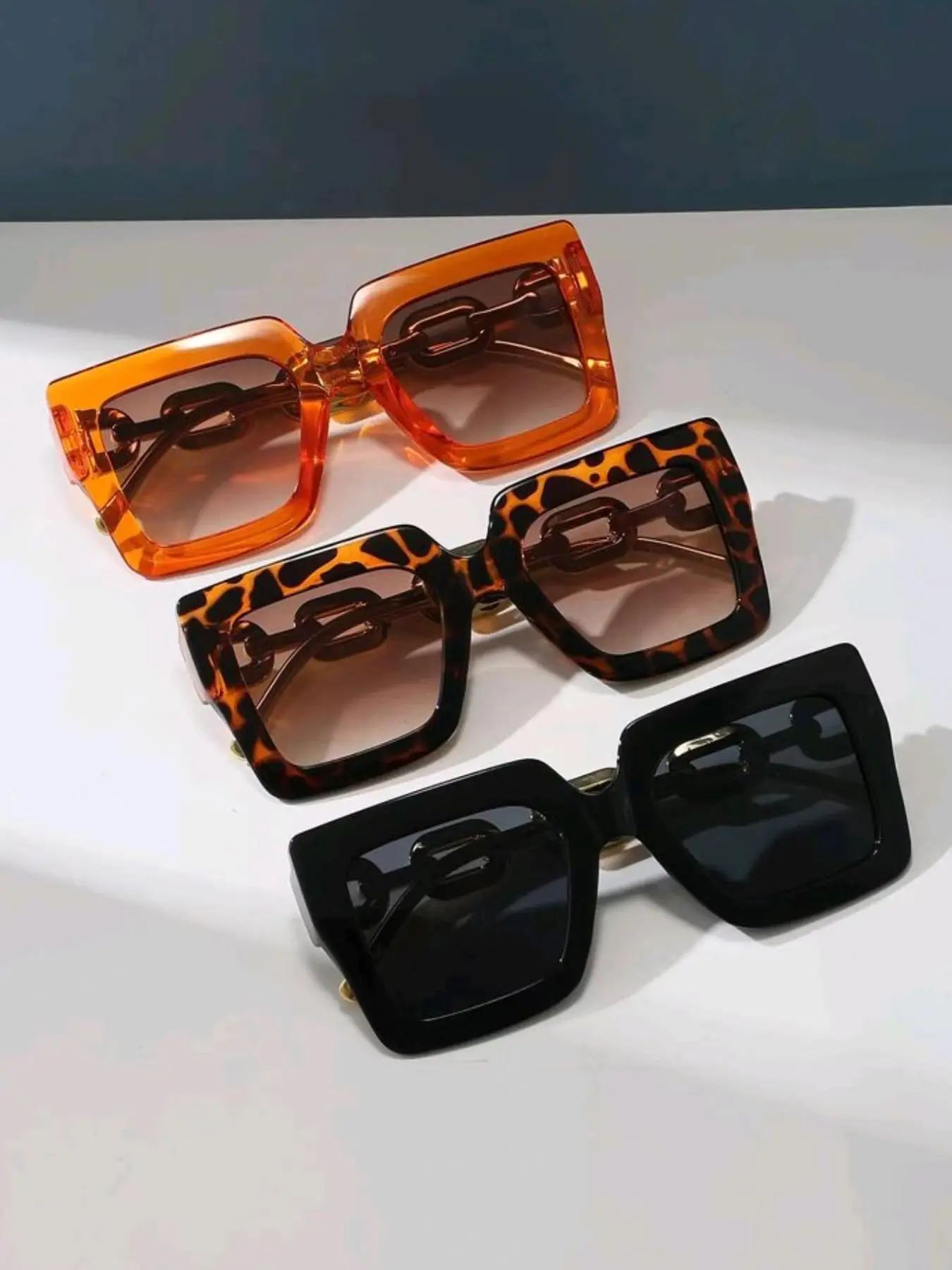 2024 Summer Square Frame Sunglasses for Women, New Fashion Travel Accessories, Lightweight and Durable for Outdoor Sun Protection Glasses for Daily Us