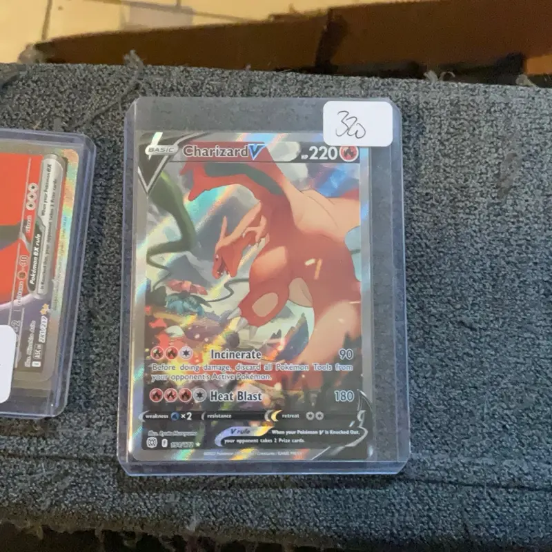 Charizard V 1/46